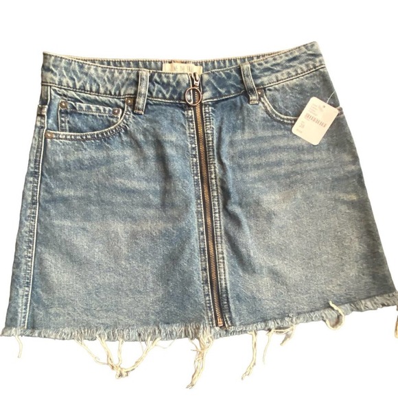Free People We The Free Blue Denim Zip Front Mini Skirt NWT - Picture 2 of 10